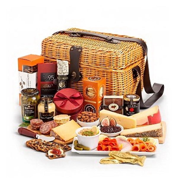 Select Charcuterie & Gourmet Cheese Hamper Gift