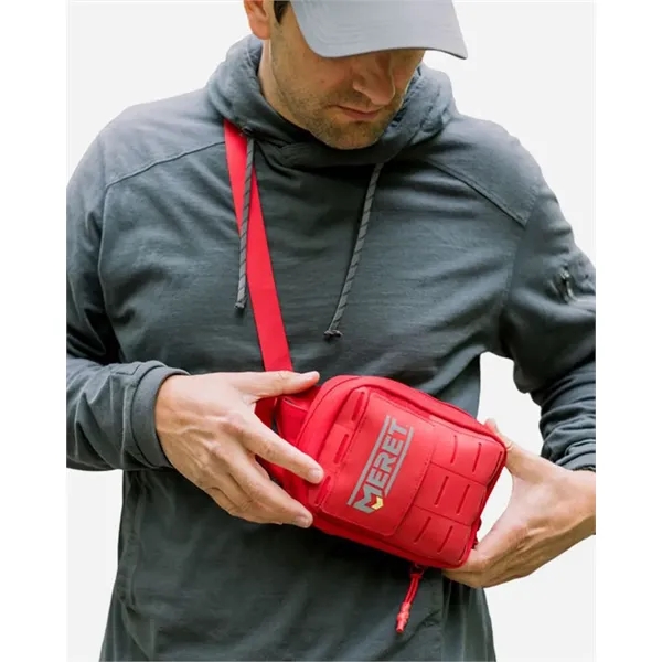 MERET Small Personal Response Red Pack