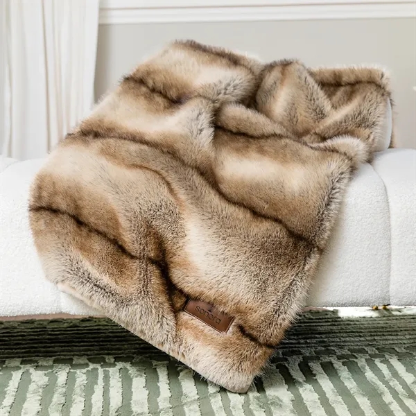 Tundra Heavyweight Fur Blanket