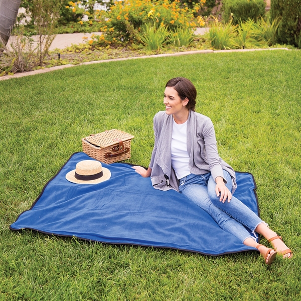 lined picnic blanket
