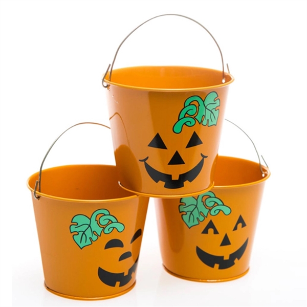 6.7 OZ Halloween Tin Candy Bucket