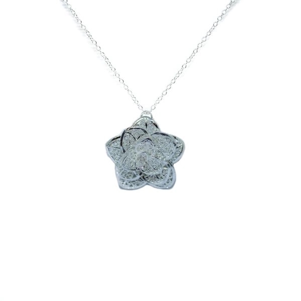 Oversized Flower Pendant Necklace in Silver